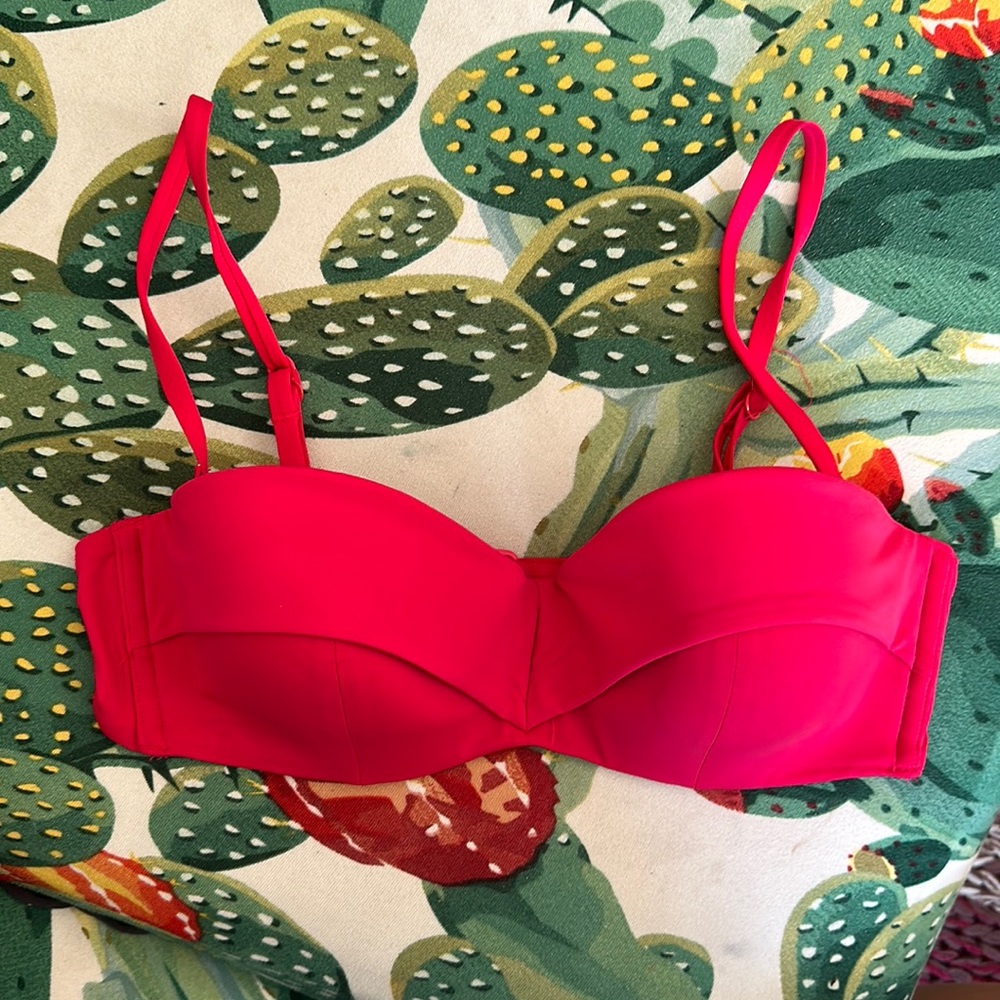 OYSHO red 36C bikini top like NEW